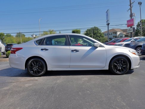 Used 2018 Nissan Altima 2.5 S w/ S Convenience Package image 8