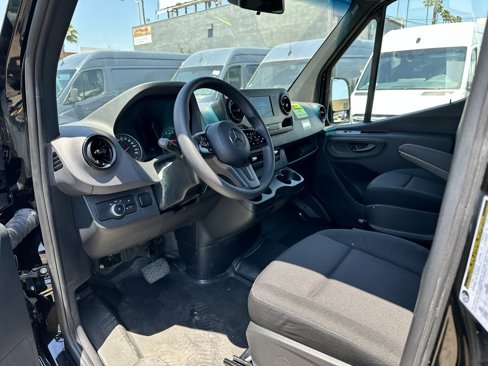 Used 2024 Mercedes-Benz Sprinter 2500 image 10