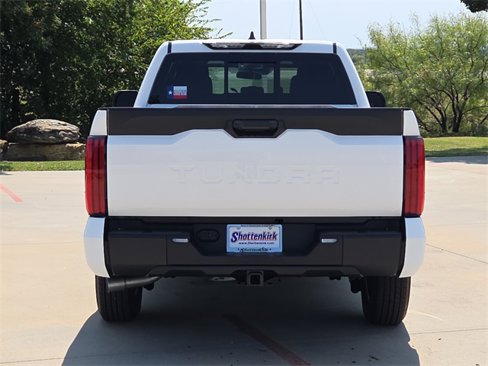 New 2026 Toyota Tundra SR image 7