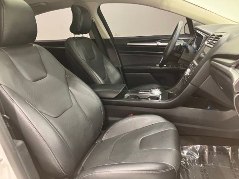 Used 2019 Ford Fusion Titanium image 48