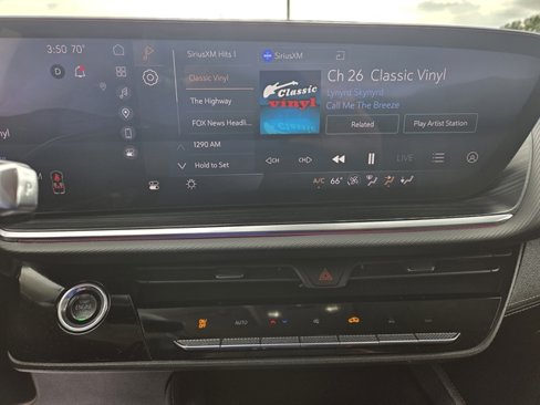 Used 2024 Buick Envision Preferred image 12