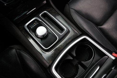 Used 2019 Chrysler 300 Limited image 41