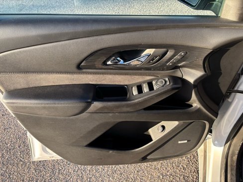 Used 2022 Chevrolet Traverse High Country image 11