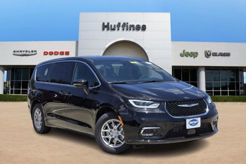 New 2025 Chrysler Pacifica Select image 1
