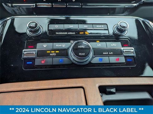 Used 2024 Lincoln Navigator L Black Label image 23