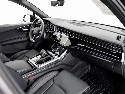 Certified 2025 Audi Q7 3.0T Prestige image 20