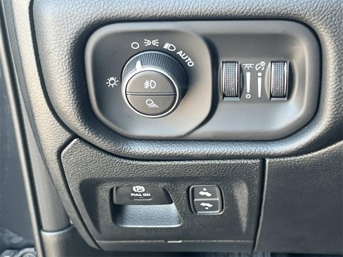 New 2026 RAM 1500 Laramie w/ Sport Appearance Package image 28