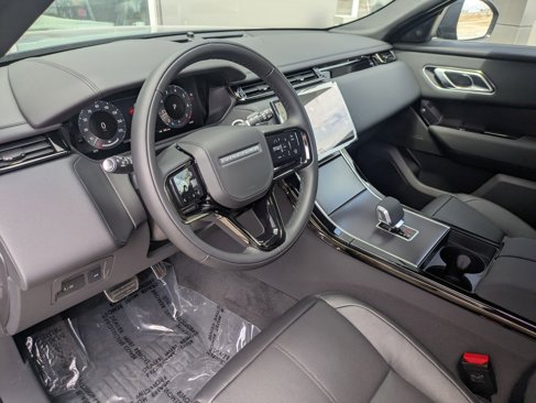 New 2026 Land Rover Range Rover Velar Dynamic SE image 12