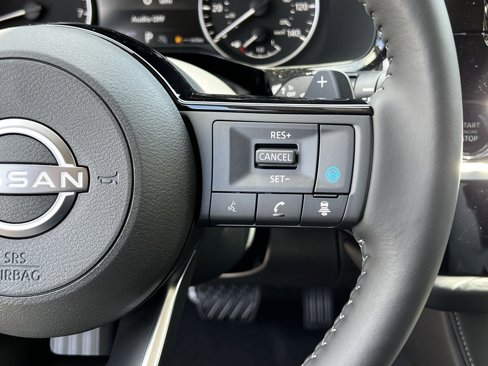 New 2025 Nissan Pathfinder SL image 16
