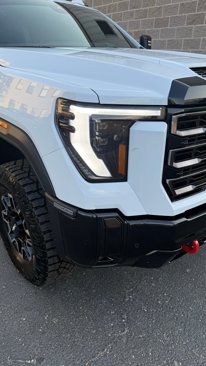Used 2025 GMC Sierra 2500 AT4X image 30