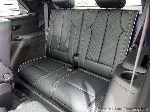New 2026 Cadillac Vistiq Platinum w/ LPO, Floor Liner Package image 10