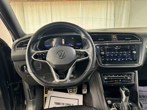 Used 2023 Volkswagen Tiguan SE R-Line image 14
