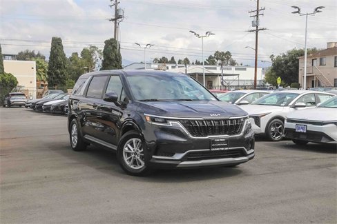Certified 2024 Kia Carnival LX image 2