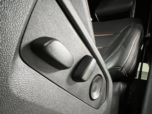 Used 2024 GMC Sierra 1500 AT4 image 28