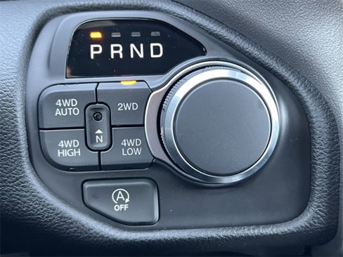 New 2026 RAM 1500 4x4 Crew Cab image 28