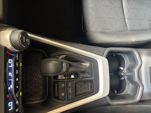 Used 2024 Toyota RAV4 XLE image 41