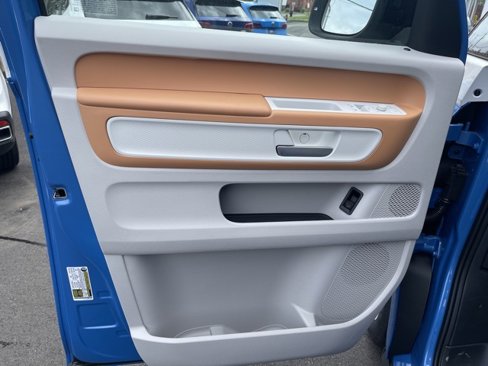 New 2025 Volkswagen ID. Buzz 1st Edition image 18