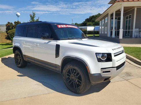 Used 2023 Land Rover Defender 110 S image 7