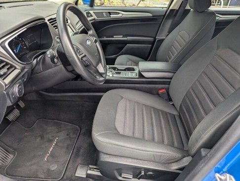 Used 2020 Ford Fusion SE image 10