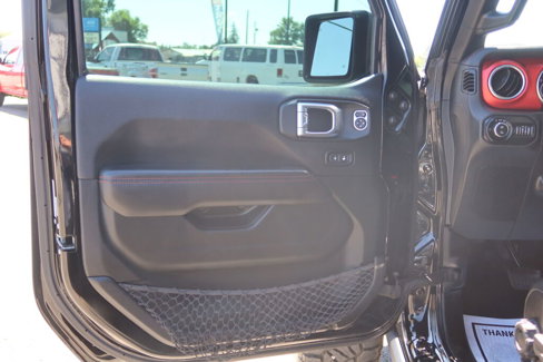 Used 2020 Jeep Gladiator Rubicon image 5