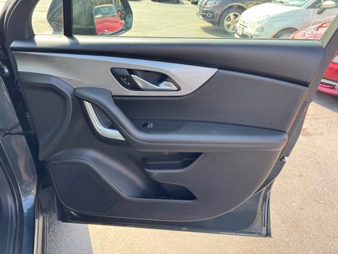 Used 2020 Chevrolet Blazer LT image 29