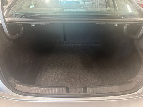 Used 2025 Volkswagen Jetta SE image 30