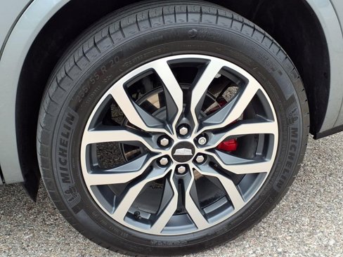 Used 2023 Cadillac XT6 Sport w/ LPO, Floor Liner Package image 9