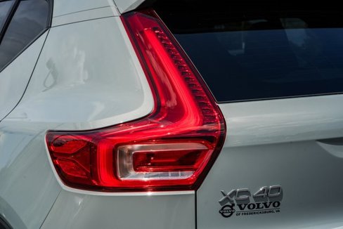New 2026 Volvo XC40 B5 Plus w/ Protection Package Premier image 7