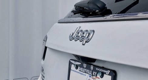 Certified 2024 Jeep Compass Latitude image 11