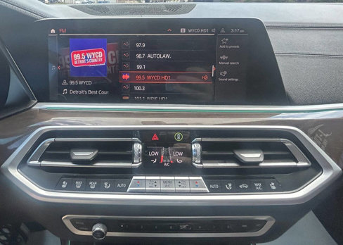 Used 2021 BMW X5 M50i w/ Executive Package image 21