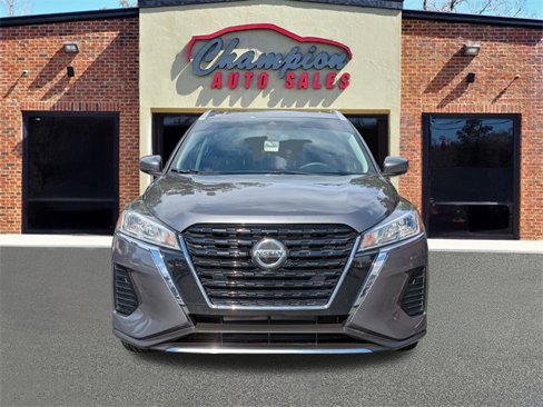 Used 2021 Nissan Kicks SV image 5