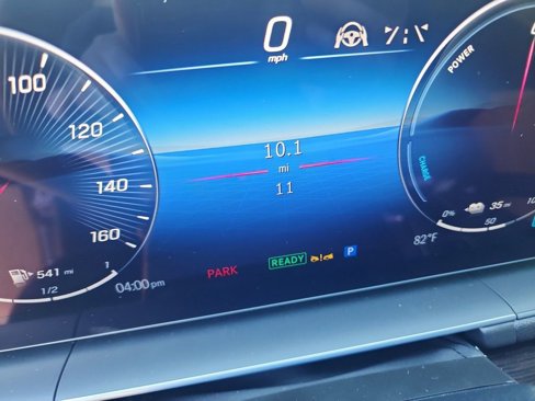 New 2025 Mercedes-Benz GLE 450e 4MATIC image 16