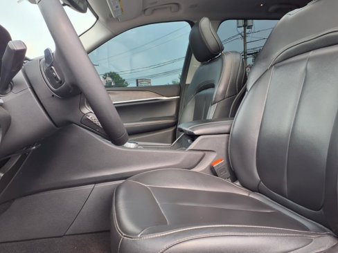Used 2024 Jeep Grand Cherokee Limited 4xe image 21
