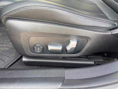 Used 2023 BMW 330i xDrive Sedan w/ Driving Assistance Package image 26