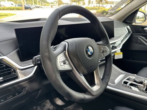 New 2026 BMW X7 xDrive40i w/ Premium Package image 18