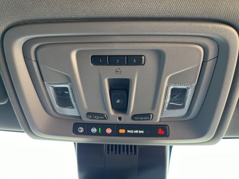 New 2025 GMC Sierra 1500 SLT image 24