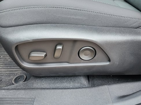 New 2026 GMC Terrain AT4 w/ Convenience Package III image 17