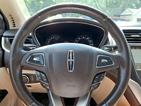 Used 2017 Lincoln MKC Reserve w/ Lincoln MKC Climate Package image 23