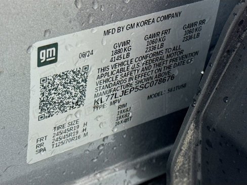 Used 2025 Chevrolet Trax RS w/ Driver Confidence Package image 32