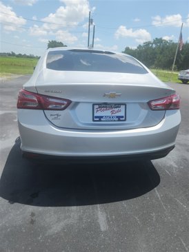 Used 2020 Chevrolet Malibu LT image 2