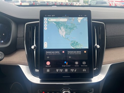 Used 2025 Volvo XC90 B5 Plus image 19