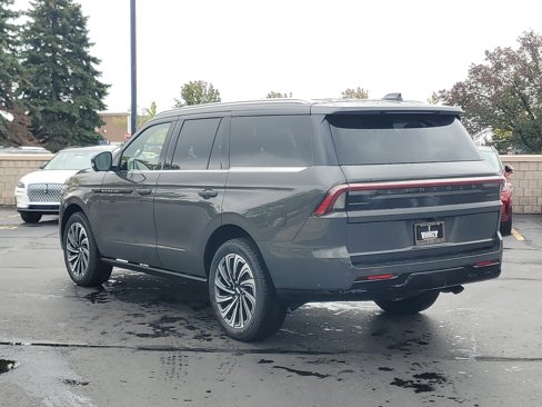 New 2025 Lincoln Navigator Black Label image 3
