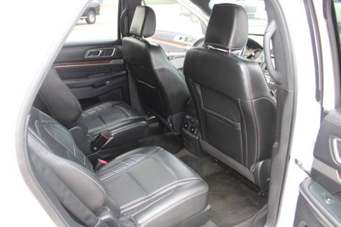 Used 2018 Ford Explorer Platinum image 21