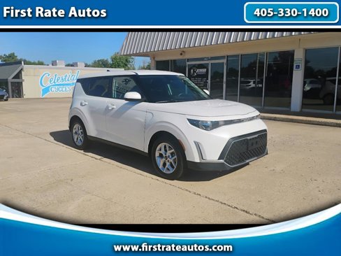 Used 2023 Kia Soul LX w/ LX Technology Package image 1