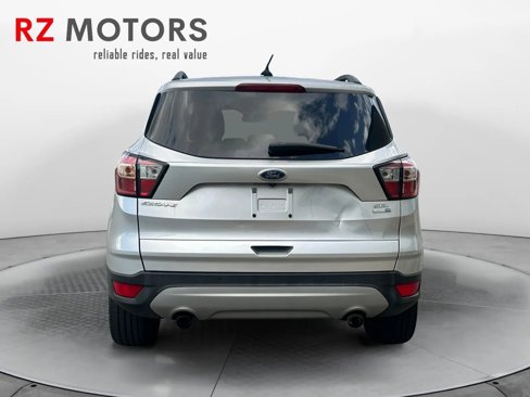 Used 2018 Ford Escape SEL image 4