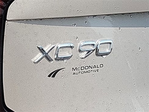 New 2026 Volvo XC90 T8 Plus image 16
