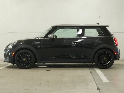 Certified 2024 MINI Cooper SE image 8