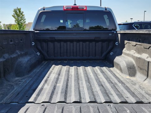 Used 2024 Chevrolet Colorado W/T image 11