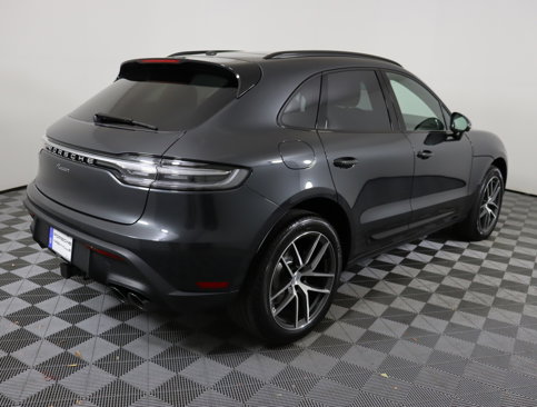 Used 2025 Porsche Macan image 10