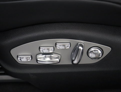 Used 2025 Porsche Macan image 27
